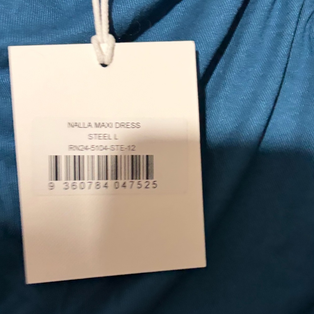 Runaway The Label Nalla Maxi Dress - Picture 5 of 5